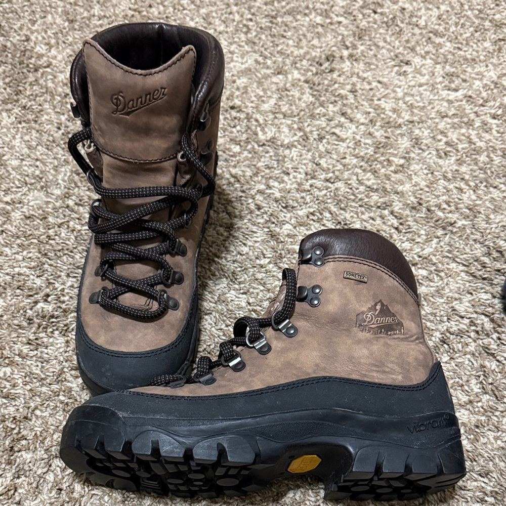 Brand new without box Danner Talus GTX hiking boots in women’s size 9.5.